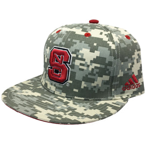 NC State Wolfpack Digital Camo Adidas On-Field Baseball Performance Fitted Flatbill Hat 7 5/8